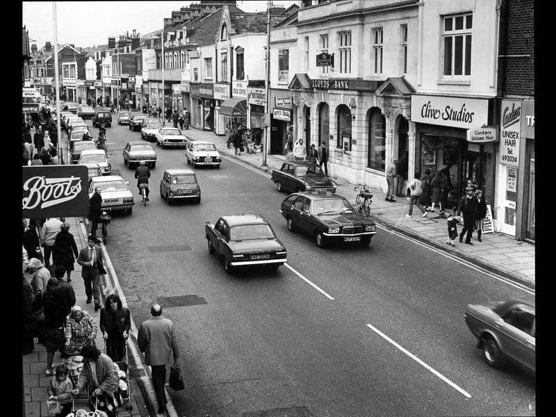 Shops lining London Road, North End in 1983. The News PP4885