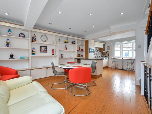 Still House, 3 Bathing Lane