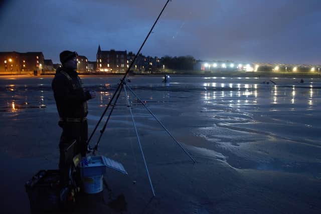 Chris Empson (Dunbar) preparing to cast in the winter league