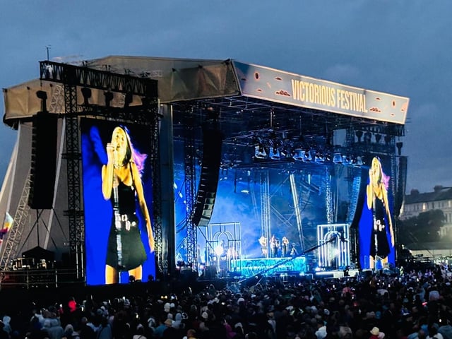 The crowd was dancing away as Becky Hill performed