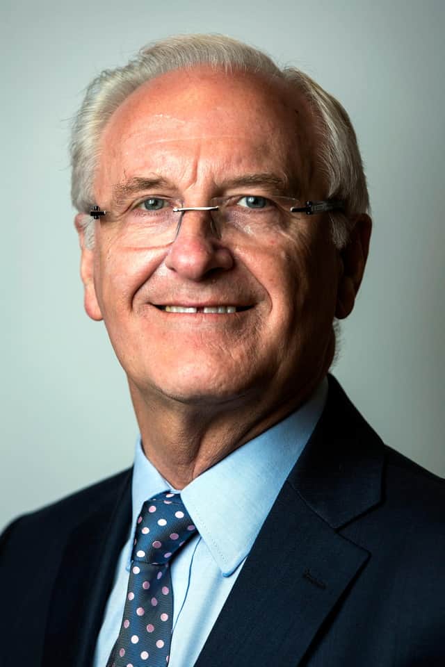 Vic Emery died on December 18 while driving his car.