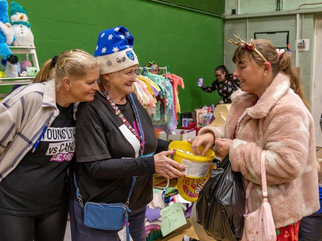 Heather Richardson at her tombola stall, raising funds for ‘Young lives vs Cancer’ in memory of her grandson Clayton Jeffery, who died aged 4 in 2013. She has raised over £10,000 in the last ten years. Picture: Mike Cooter (091223)