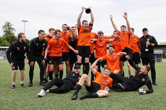 Jubilee celebrate with the London Cup. Picture by Kevin Shipp