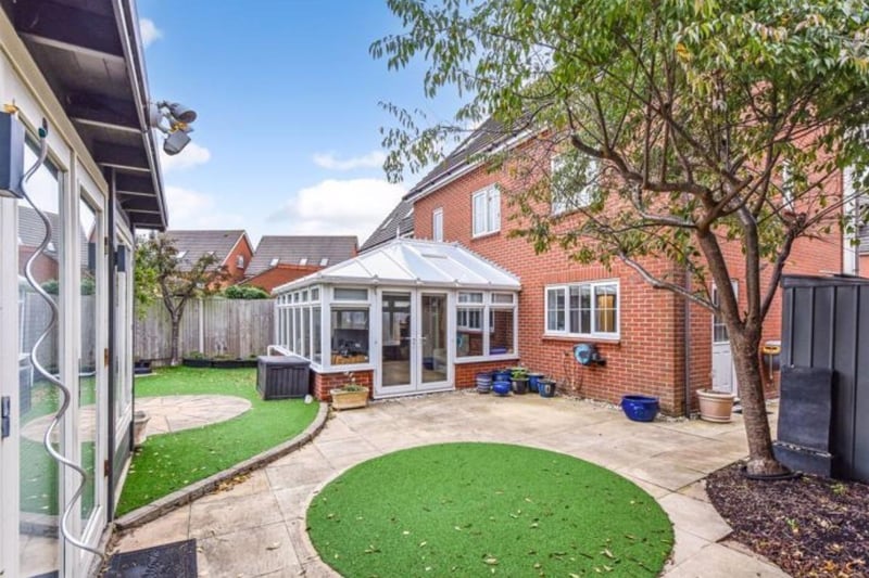 The listing says: "This Beautifully Presented Six Bedroom Detached House Is Situated Within The Popular Priddys Hard Area Close To Gosport Waterfront. The property has the advantages of a modern fitted kitchen, sun room, four bathrooms and garden cabin/home office."