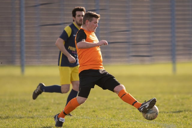 Pelham (blue & yellow) v AFC Farlington. Picture by Keith Woodland