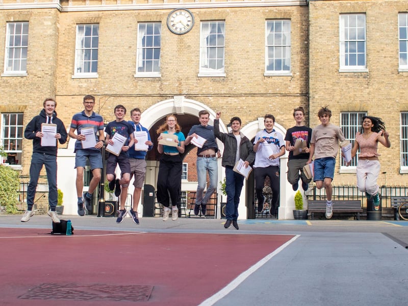 A-level results 2024 at Portsmouth Grammar school, Portsmouth on Thursday, August 15, 2024Pictured: Students happy with their resultsPicture: Habibur Rahman