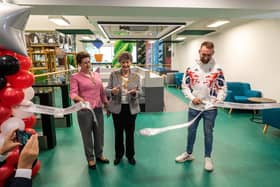 Cutting the ribbon to officially open the newly refurbished leisure centre. Pictured: Councillor Louise Clubley (Mayoress of Fareham), Councillor Pamela Bryant (Mayor of Fareham) and Olympian Declan Brookes. Picture: Mike Cooter (161021)