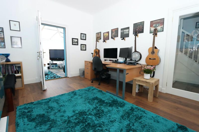 Family room / office / bedroom 4.