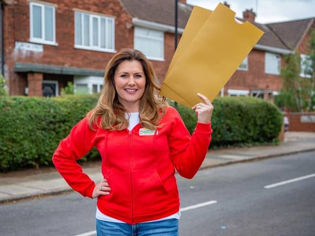 The two neighbours from Havant will take home £30,000 each.