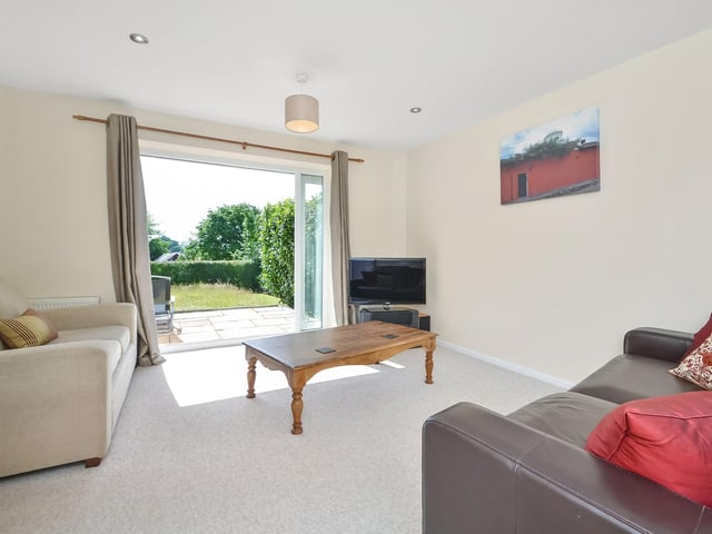 This four bedroom detached family house has gone on sale in Shirrell Heath for £695,000. It is listed by Fine & Country