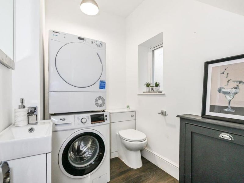 There is a number of public transport links close to this Cosham home including Cosham train station, which is 0.1 miles away, and Hilsea train station, which is 1 mile away.