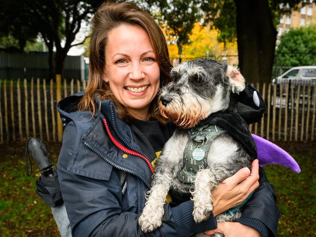 Pictured is: Anna Barrett with EddiePicture: Keith Woodland (291021-3)