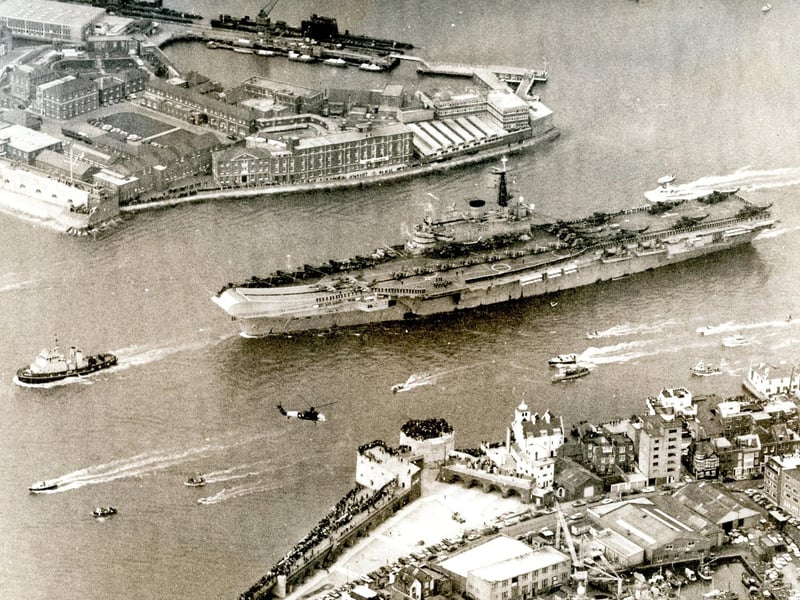 HMS Hermes leaves Portsmouth for the Falkland Islands in July 1982. The News PP393