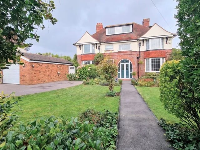 This house is close to the high street and seafront and it has been modernised.