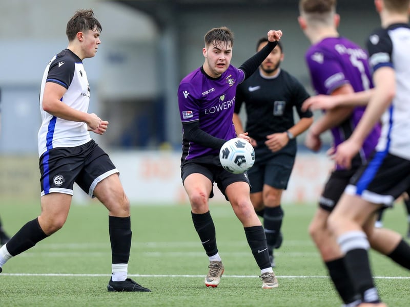Gosport Falcons Black (purple) v Fleur de Lys Nelson. Picture: Chris Moorhouse