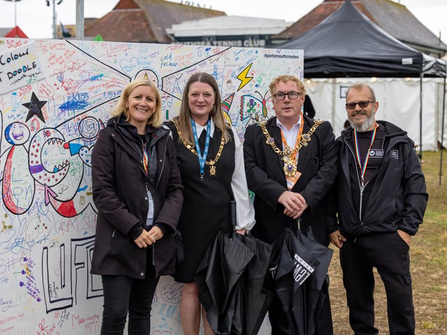 Clair Martin and Steve Baker from Seekers Create with Helen Mitchell (Lady Mayoress of Portsmouth) and Councillor Jason Fazackarlkey (Lord Mayor of the City of Portsmouth). Picture: Mike Cooter (240824)