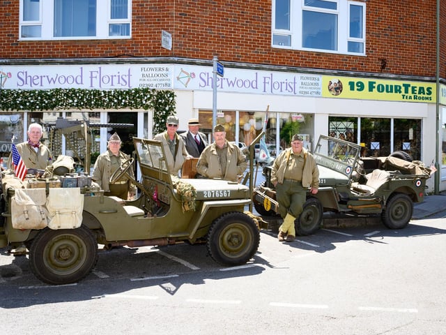 Outside the 19 Fourteas tearoom (030621-26)