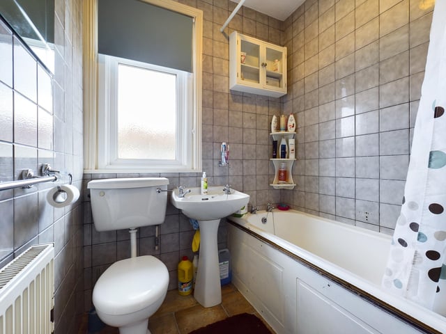 Copythorn Road, Portsmouth. £265,000. 3 Bedroom. Ready to move into but needs personalisation.