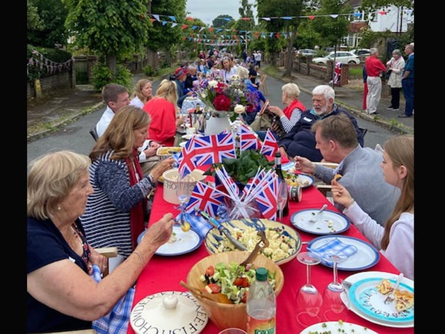 Platinum Jubilee Street Party held in Woodbury Avenue, PetersfieldPicture: Courtesy of Alison Porteous