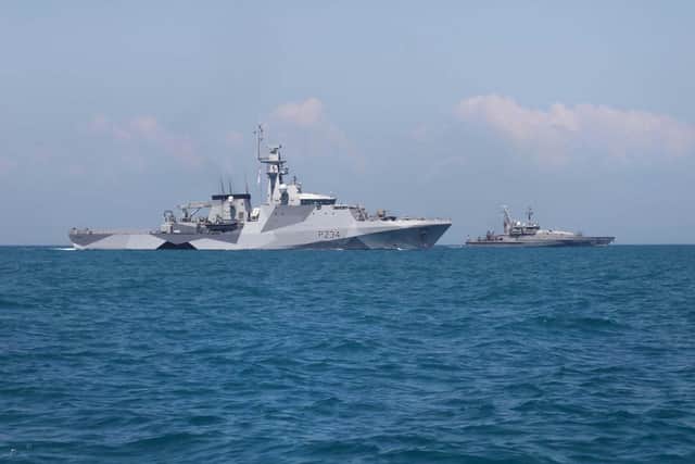 HMAS Wollongong and HMS Spey conduct Officer Of the Watch Manoeuvres (OOWMANs).