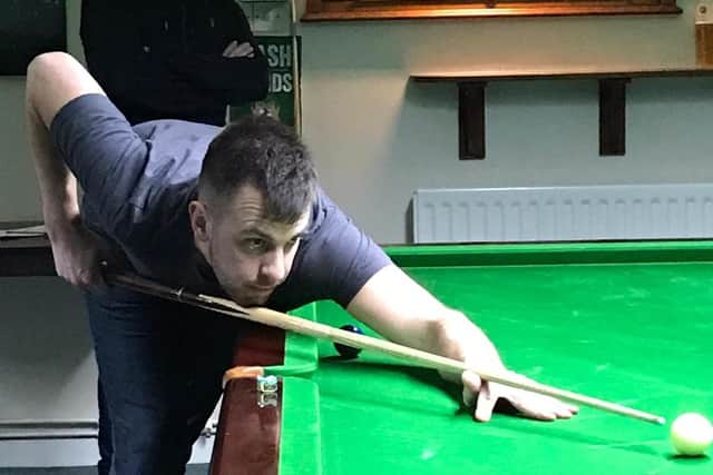 James Curtis won his frames as Cowplain B edged past Waterlooville Xcels