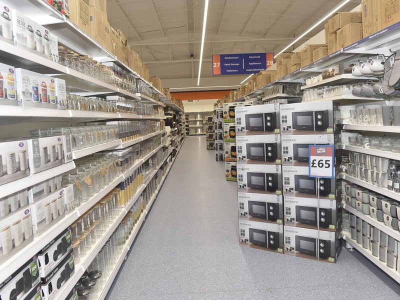 B&M opened in Southampton Road Retail Park in Titchfield, on Saturday, December 2, 2023.

Picture: Sarah Standing (011223-2860)