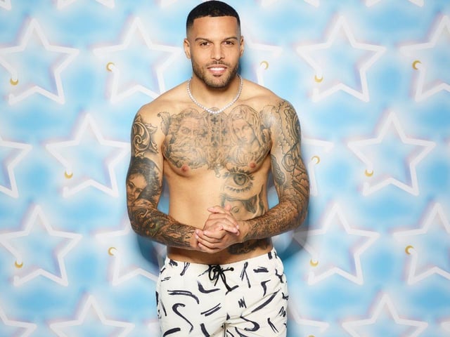 Luis Morrison earns an estimated £3,149 per sponsored Instagram post. He has 313,200 Instagram followers.