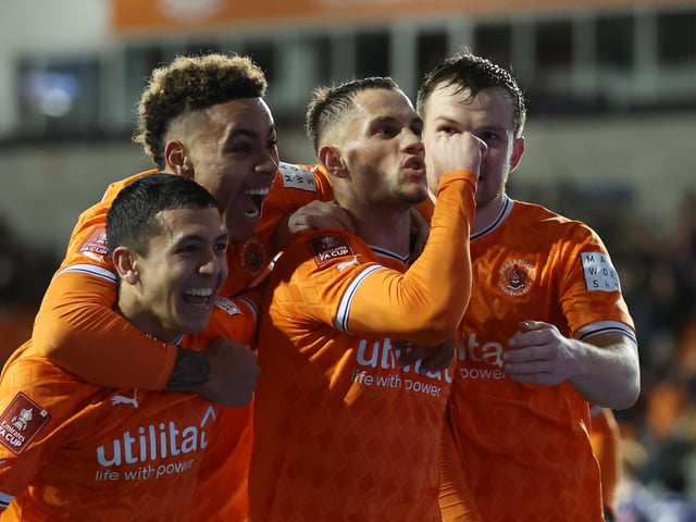Blackpool win: 38%.
QPR win: 34%
Draw: 28%.