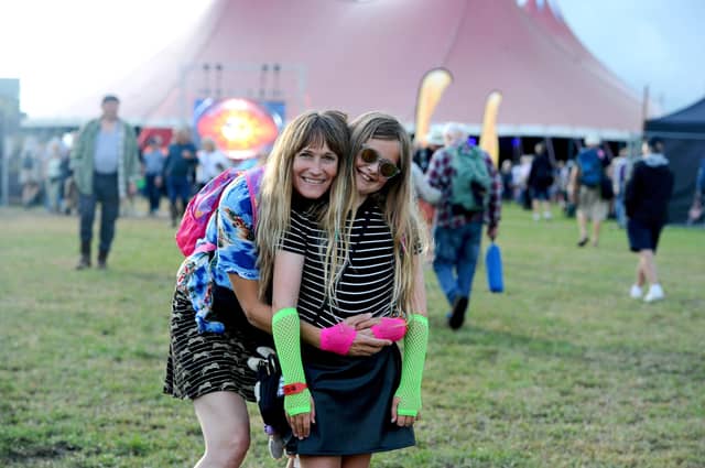 Natalie and Maddie Fisk (9), from Southampton, enjoying Wickham Festival 2025. Picture: Sarah Standing (310725-1224)