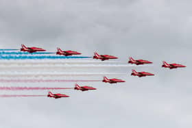 This is what you need to know about the Red Arrows schedule for VE Day (Photo: Matthew Horwood/Getty Images)