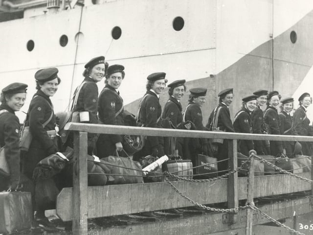 Operation Overlord - Embarkation(c) The News, War Series 3050