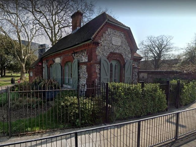 Café In The Park in Victoria Park, Anglesea Road, Landport, was rated 5 on February 14 2019.