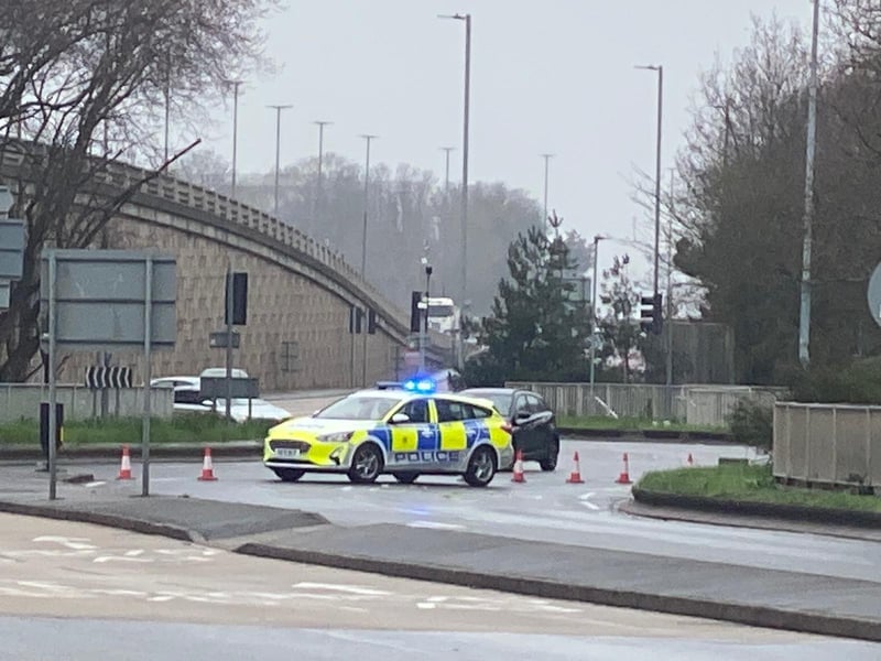 Police cordoned off much of Kingston Crescent this morning, after a "suspicious package" was found. A bomb disposal unit was called.