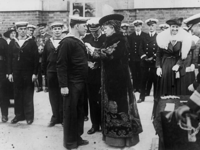 Queen Mary who visited to open the Canada Building in 1917