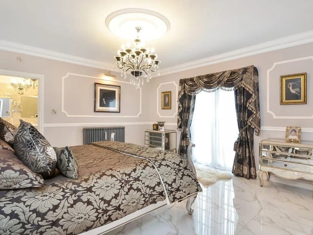Inside the five bed detached house for sale in Portsdown Hill Road for £2.5m 


Photo credit: Zoopla