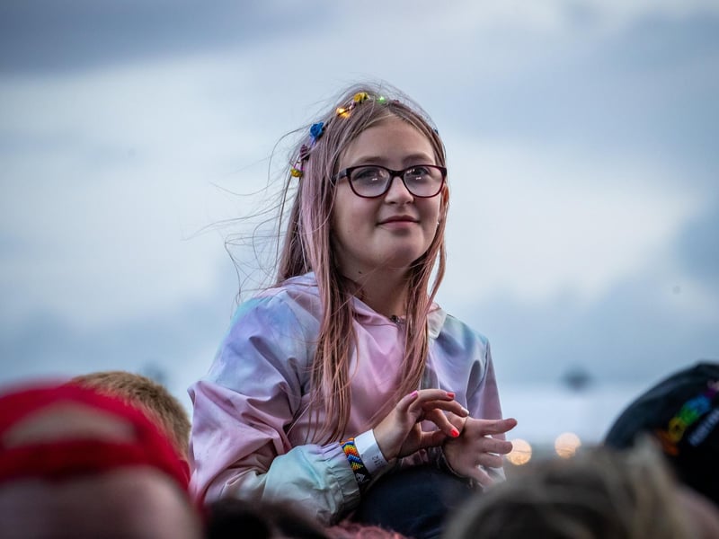 Raye performed at Victorious Festival on Friday evening.