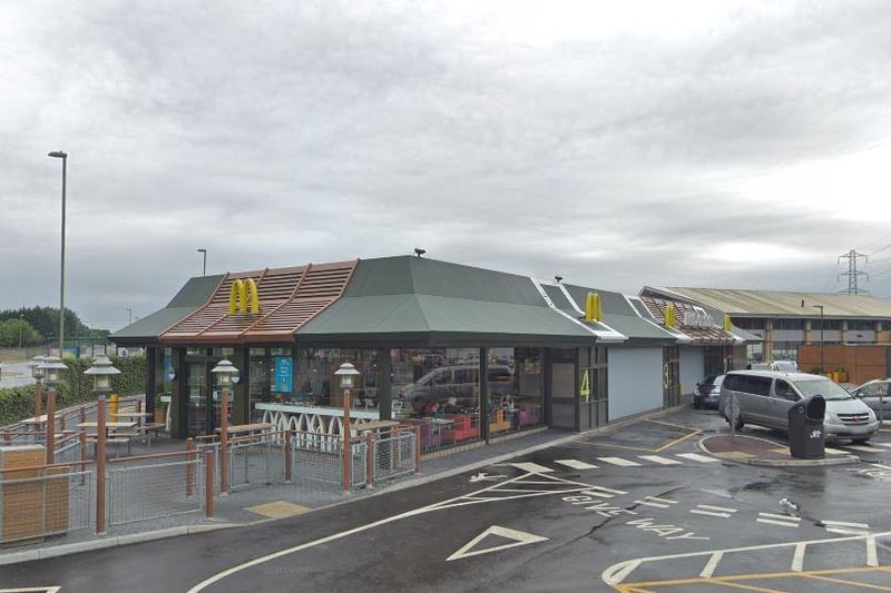 This McDonald's restaurant in Newgate Lane in Fareham has a 3.5 star rating on Google based on 1,966 reviews.
Photo credit: Google Street View