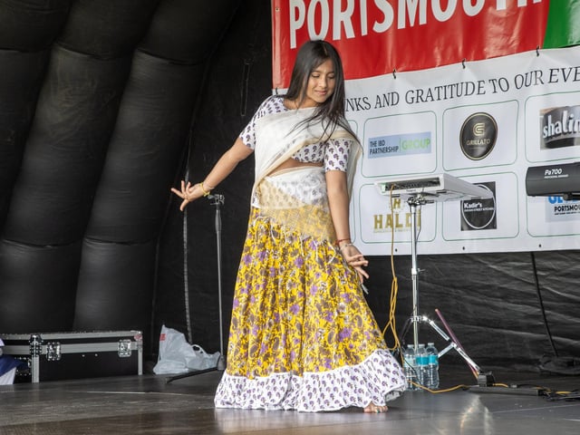 Portsmouths Bangladesh community came together for its Mela at Portsmouth Cricket Club on Sunday, celebrating Bangladesh culture and food.
Pictured - traditional bangladesh dancing on stage
Photos by Alex Shute