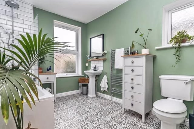 The listing says: "Lawson Rose have the pleasure of marketing this superbly finished & immaculately presented, two bedroom, bay & forecourt property in the popular Bath Road, Southsea."