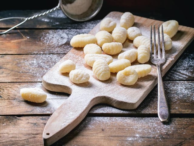 If you’ve got some leftover mashed potatoes that you don’t know what to do with, the good news is that you’re already halfway to making your own gnocchi at home. Gnocchi is a type of Italian dumpling made from potato, and it's delicious. To make it, all you’ll need is your mashed potatoes, eggs, flour and salt. Once you’ve got a dough, cut into shapes and boil until they float. From there, top with whatever sauce you like and dinner is done.