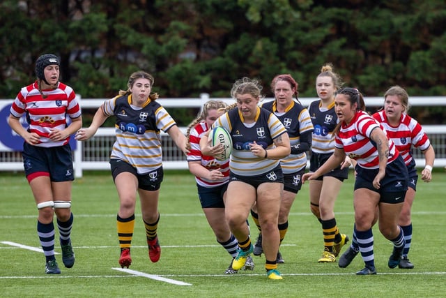 Havant Sirens (red/white) v Portsmouth Valkyries 2nds. Picture: Mike Cooter