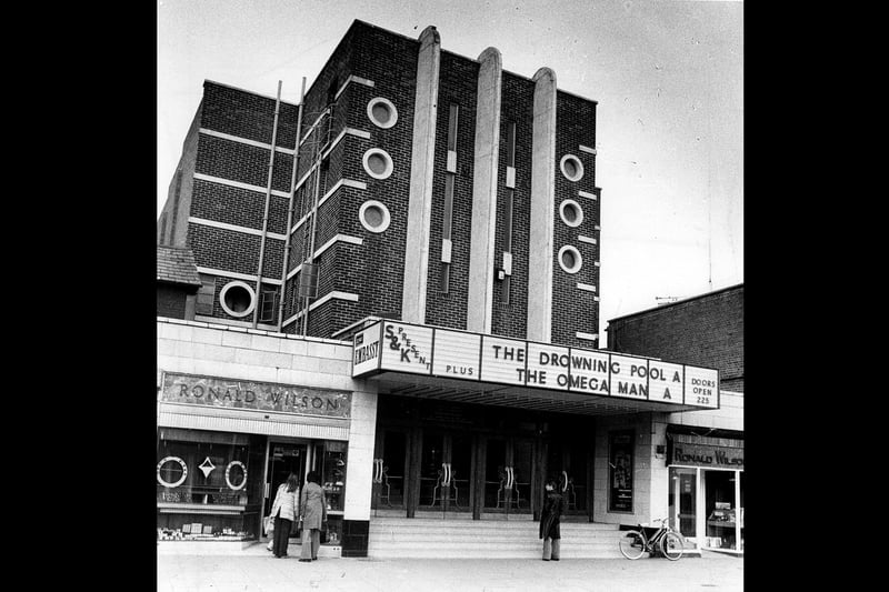 Embassy Cinema in Fareham 1975. Picture: The News 3204-4