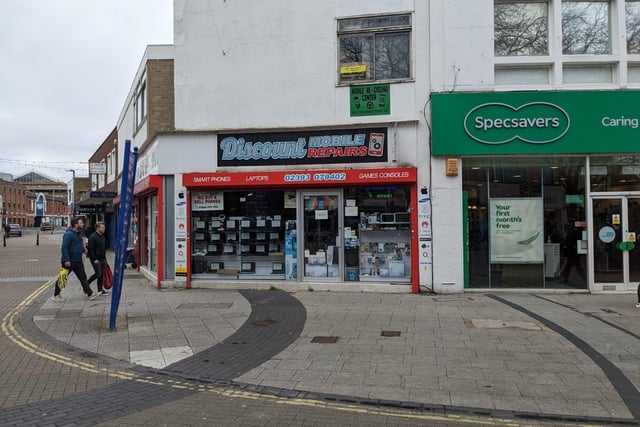 Discount Mobile Repairs is a tech shop on Commercial Road wich repairs mobile phones, laptops and games consoles.