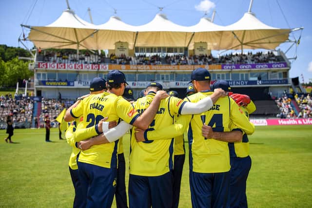 Hampshire Cricket huddle.