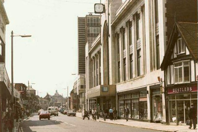 26 incredible retro photos showing Fratton Road in Portsmouth over the ...