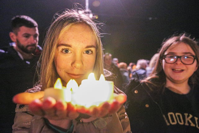 Dollie-Rae Green, 13. Rowans Hospice Lake of Lights, Canoe Lake, Southsea
Picture: Chris Moorhouse (jpns 171223-31)