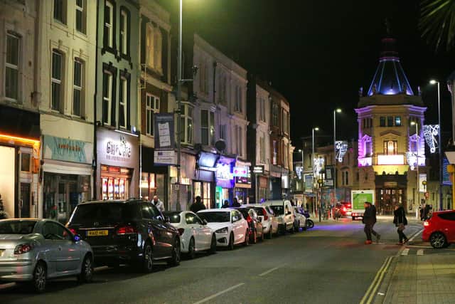 Albert Road. Going out in Albert Road, Southsea, on the last weekend before Christmas
Picture: Chris Moorhouse (jpns 171221-39)