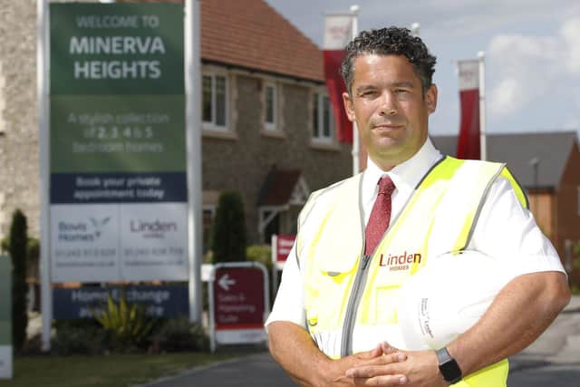 •	Pride in the Job award winning site manager Neil Bickel at Minerva Heights