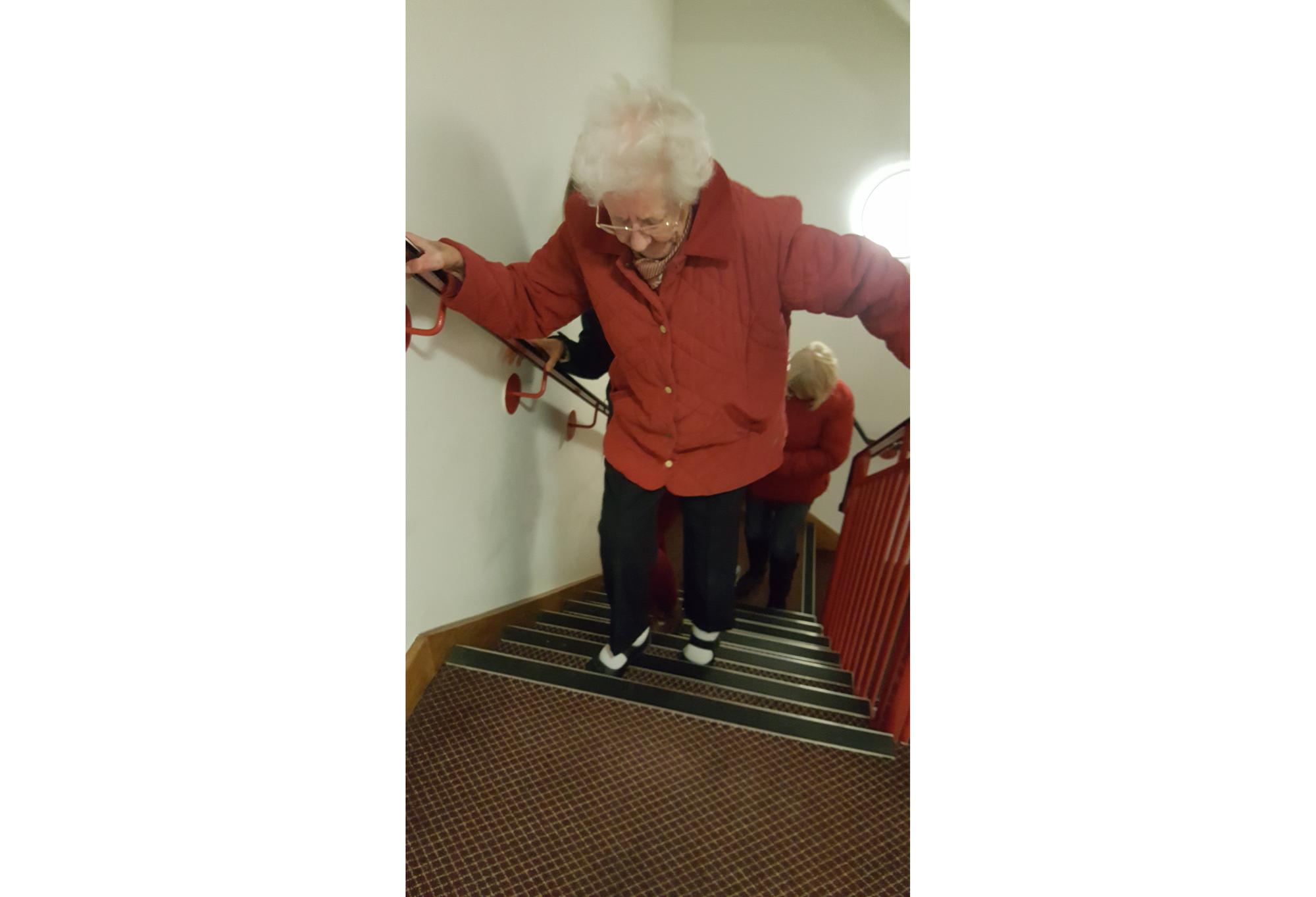 Frail elderly woman isolated in Cosham flat after lift breaks dies