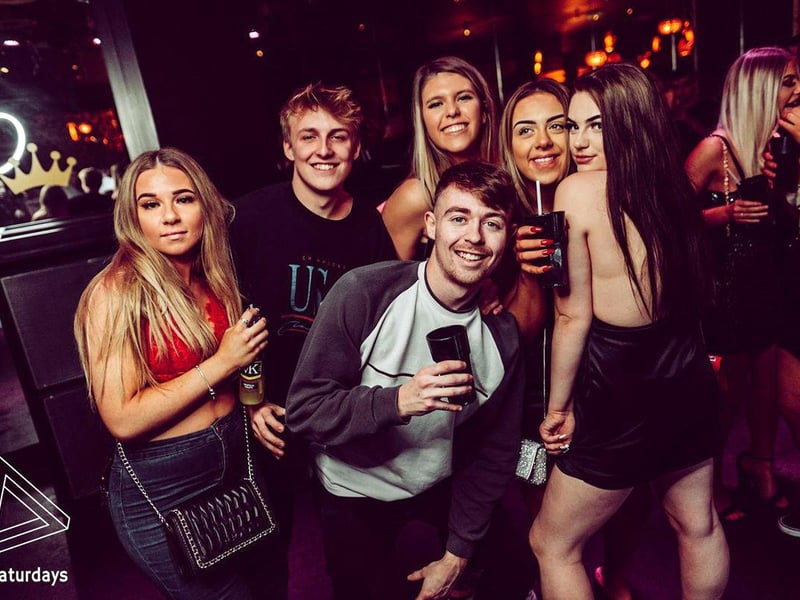 Clubbers in Pryzm